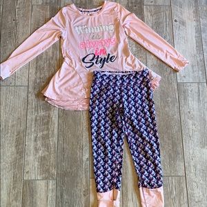 Size Large (10-12) Rbx Performance Outfit